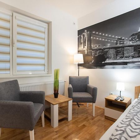 V & V Studio Apartments 2 Ниш Екстер'єр фото
