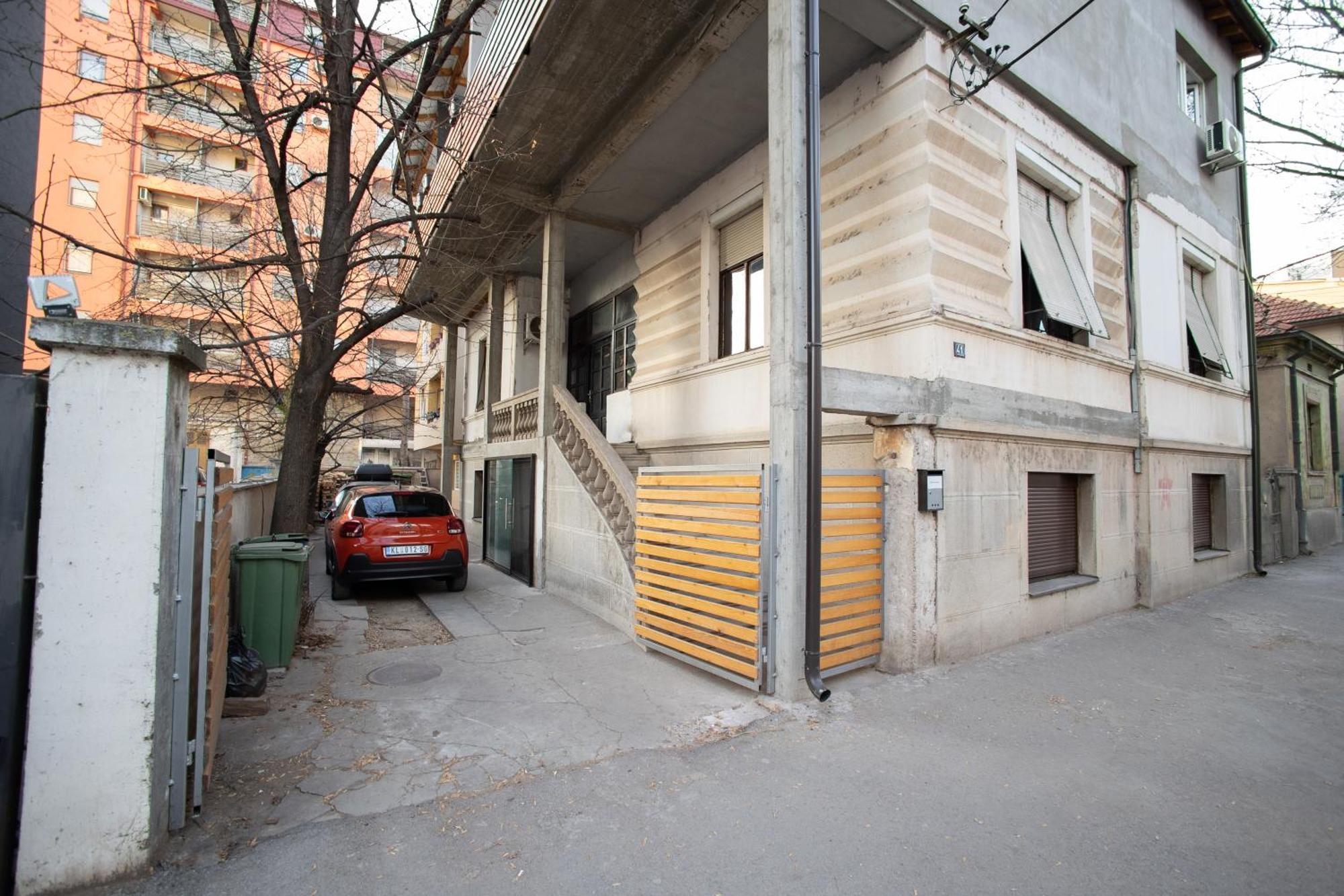 V & V Studio Apartments 2 Ниш Екстер'єр фото